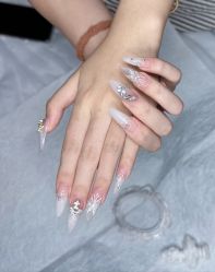 -十月·日式美甲美睫·纹眉