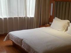 -全季酒店(广州越秀公园店)