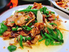 特色剁椒巴骨肉-冯小炒(巴渝大道店)