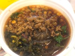 -荀记肉夹馍(三八家乐福店)