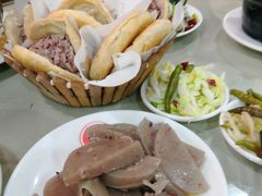 -闫家驴肉老店(华电一校店)