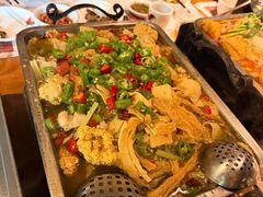 -后街佬·炭火鲜鱼杂(33小镇店)