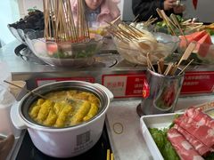 -百品聚旋转火锅(万德庄店)