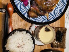 碟鱼头定食-自由之丘