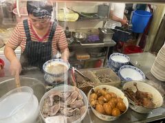 -叶新小吃店(来凤小区总店)