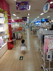 店内环境-孩子王(奥克斯广场店)