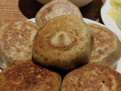 -清真吴记门钉肉饼·喜多利