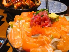 三文鱼火山丼-魔丼屋(日月光店)