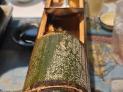 -刘姐啤酒鱼民族演艺餐厅(西街总店)