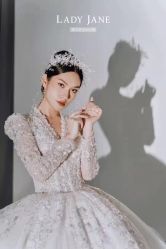 -Lady  Jane高端婚纱礼服馆