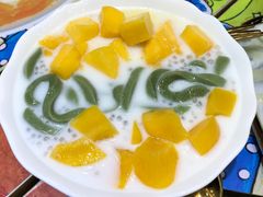 黄金孖宝绿茶拉面-甜心妈妈·榴莲星级糖水(北京路总店)
