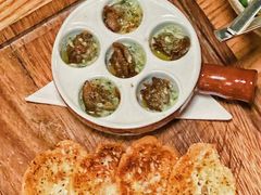 蜗牛配蒜香面包-EN SPACE恩空间