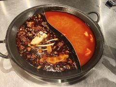 -鹿鸣山草本茶香火锅(园西路店)