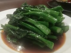 清炒芥兰-稻鲜记潮汕砂锅粥
