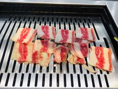 -臻牛烤肉