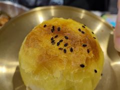 酥皮烤包子-董小西的凉皮和椒麻鸡(三元桥店)