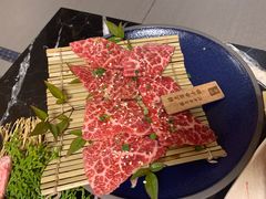 -山川小町·极番烧肉(新地假日广场店)