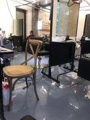 -Hair Co.一间沙龙