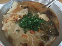 -爱民螺蛳粉(梧州国泰广场店)