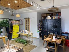 -肆兮眼镜·蔡司·徕卡战略合作店(大坪店)