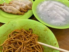 -三镇民生甜食馆(胜利街总店)