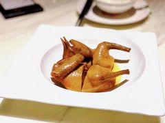 梅子乳鸽-陶陶居酒家(新天地店)