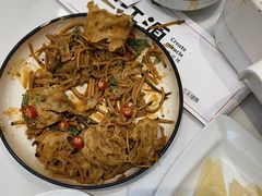 -三江源活鱼现烤(维多利摩尔城店)