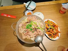 -肖四女乐山跷脚牛肉(滨江天街店)