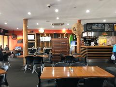 -12 Rocks Beach Bar Cafe