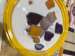 -满记甜品(优客百盛店)