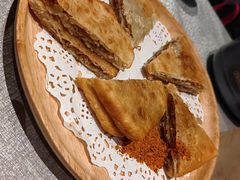 -有红鸡毛店·川菜(建设路店)