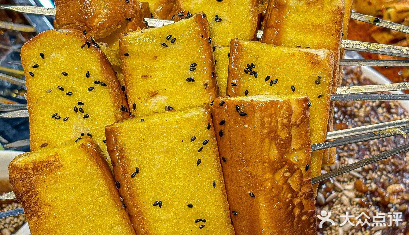 十年坚守一元情缘，这家烤肉真实惠[胜利]