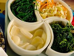 -壹阁胡羊焖饼(特色小吃街店)