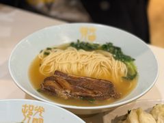 焖肉面-光明邨大酒家(淮海路店)