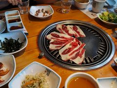 -唯成•韩国炭火烤肉 유성고기