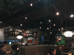 大堂-阿里家·新疆烤肉酒場 by MIG