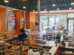 -哈尔滨小酒馆·鲜肉现穿自助烧烤(康新花园店)