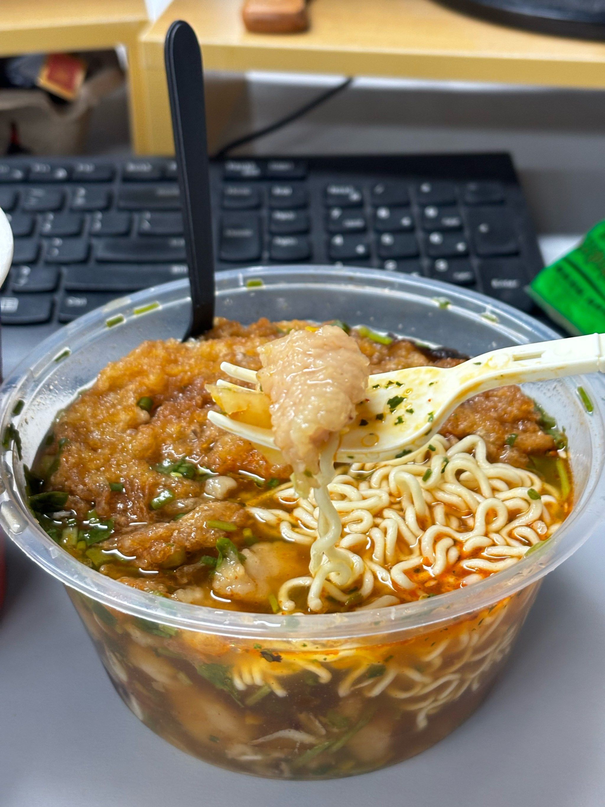 瘦肉丸泡面,吃完加班都更得劲儿了