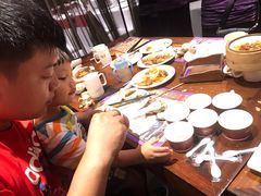 -四海一家自助餐(益田假日广场店)