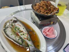 -丹水桥地锅鱼·翘嘴鲌·地方特色全鱼宴(丹江口大坝店)