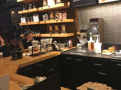 -星巴克臻选(济南万达店)