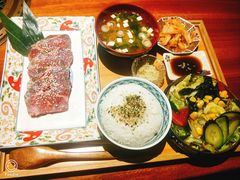 -肉魁屋·烧肉·烧鸟·酒场(高新店)