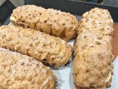 -HOT CRUSH趁热集合·现烤面包(上海环球港店)