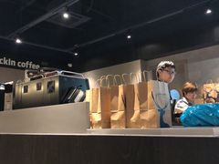 -瑞幸咖啡(新世界中心店)