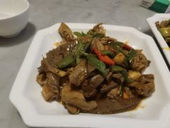 溜三样-金湾东北菜馆