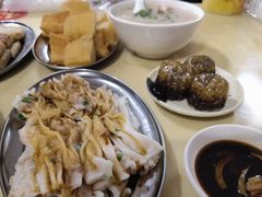 -洲心明记烧肉大粥(总店)