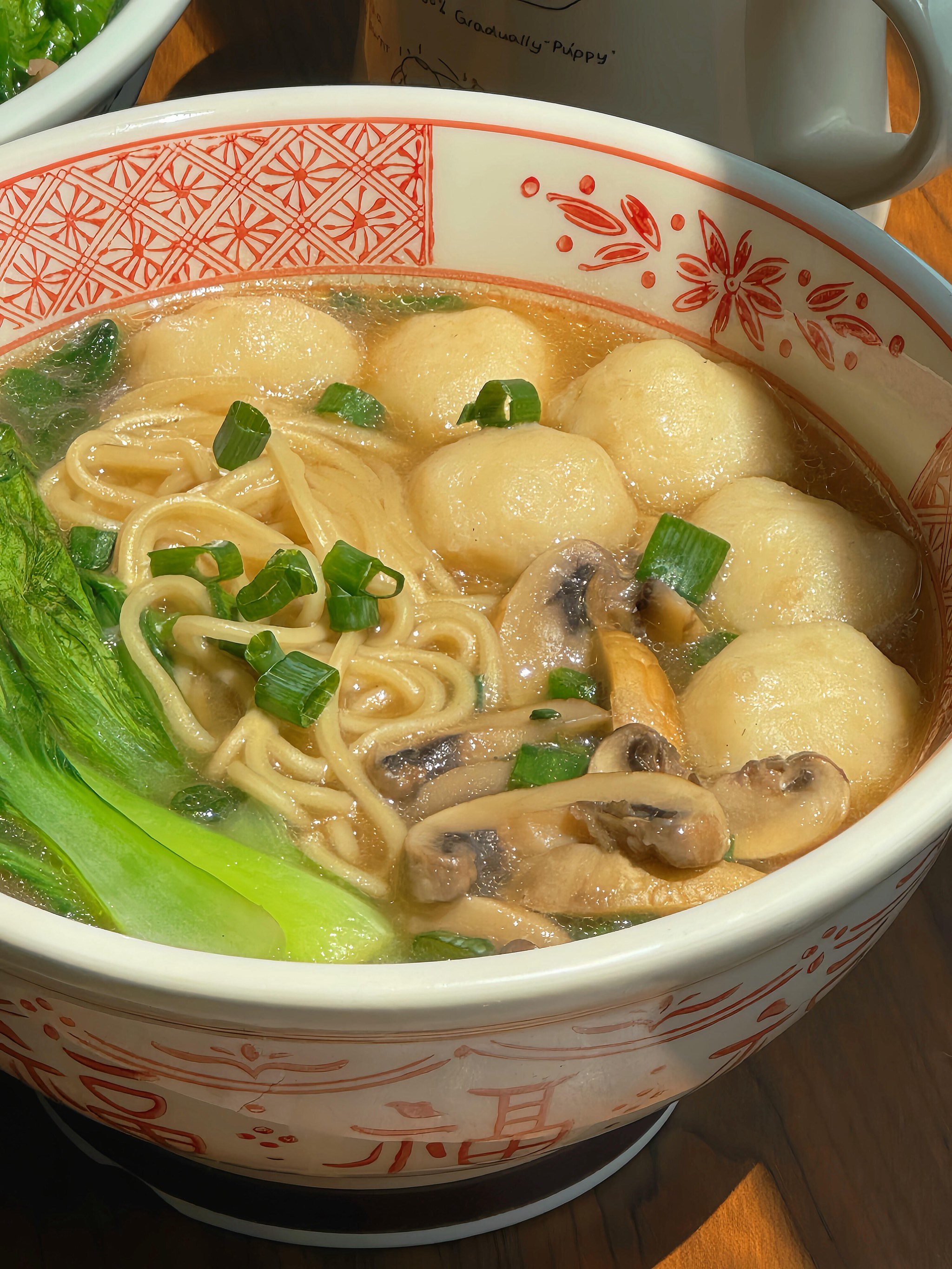 不想吃外卖就试试这个鱼丸口蘑鲜汤面🍜