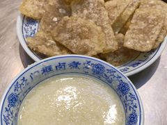 老北京炸灌肠-门框胡同百年卤煮(新街口店)