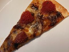 草莓巧乐力比萨-比格比萨自助(德思勤四季汇店)