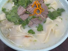 -吕记清真美食城(永兴服装街店)